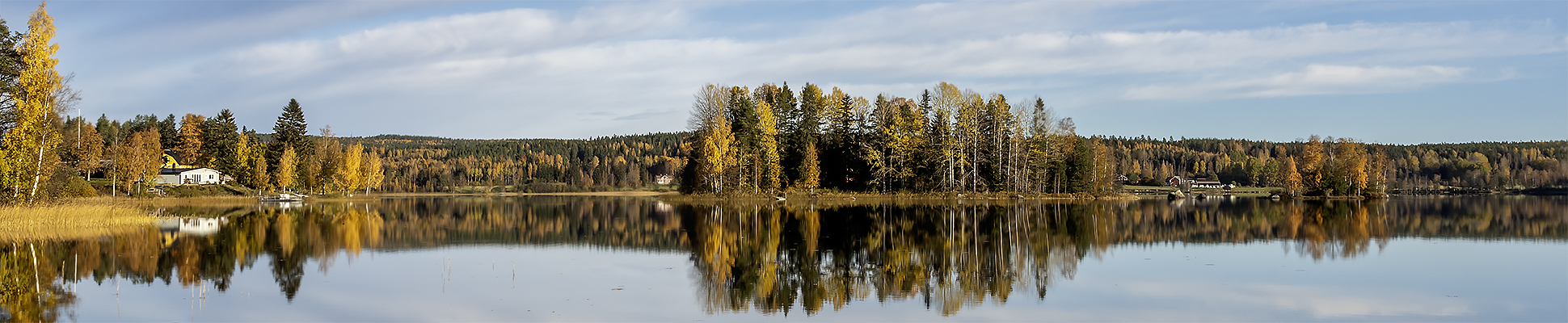 Härnebosjön i höstskrud